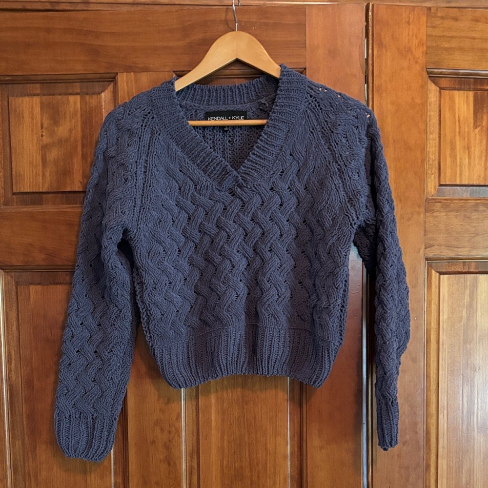 Kendall & Kylie Charcoal V-Neck Sweater